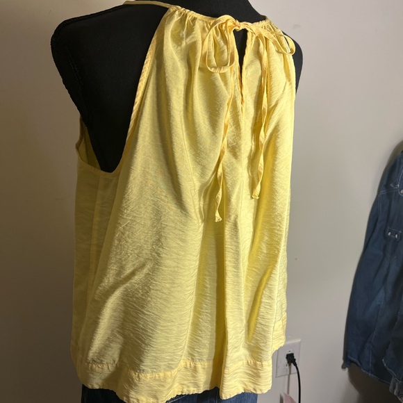 A New Day Yellow Women's Halter Top - Picture 3 of 4